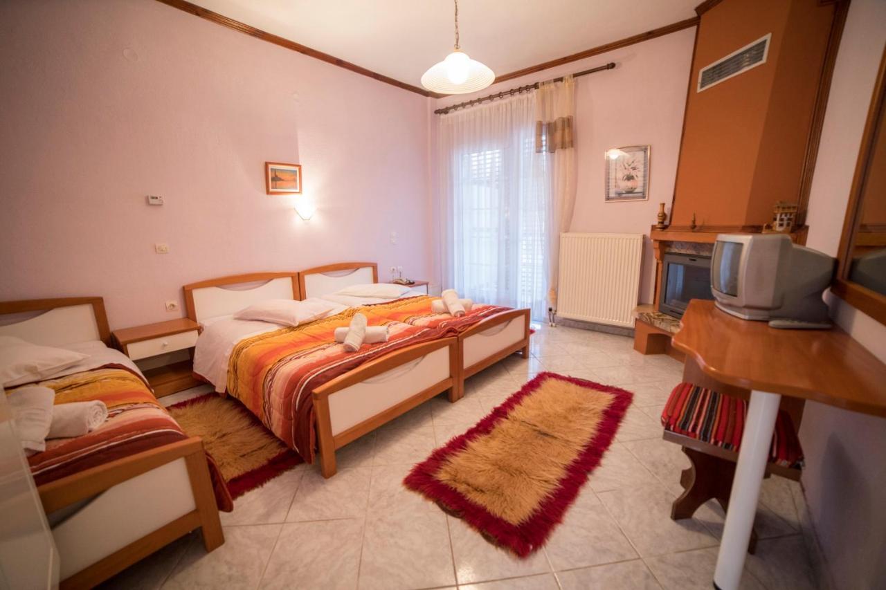 Ξενοδοχειο Παπαναγιωτου Otel Neraïdochóri Dış mekan fotoğraf