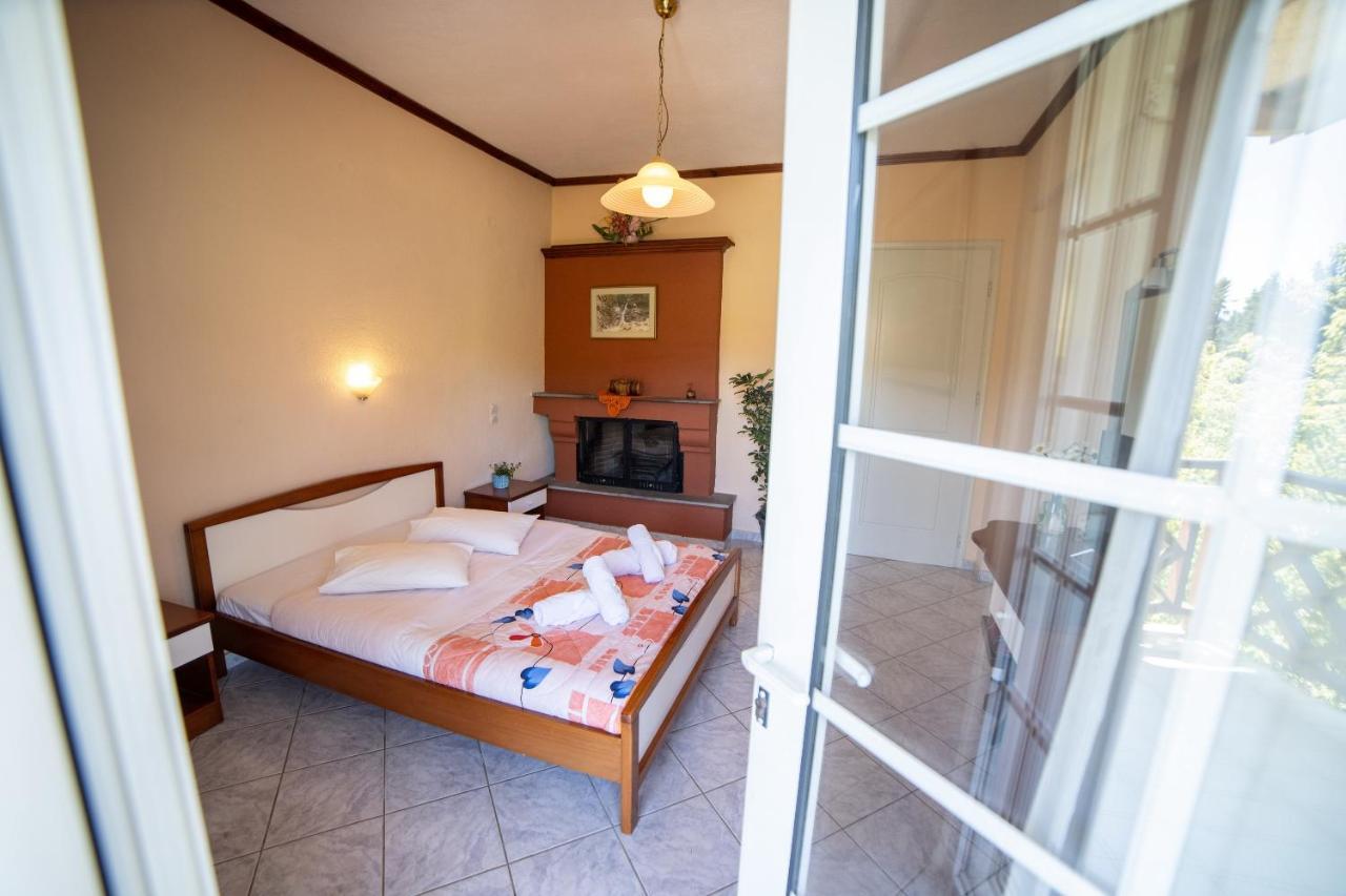Ξενοδοχειο Παπαναγιωτου Otel Neraïdochóri Dış mekan fotoğraf