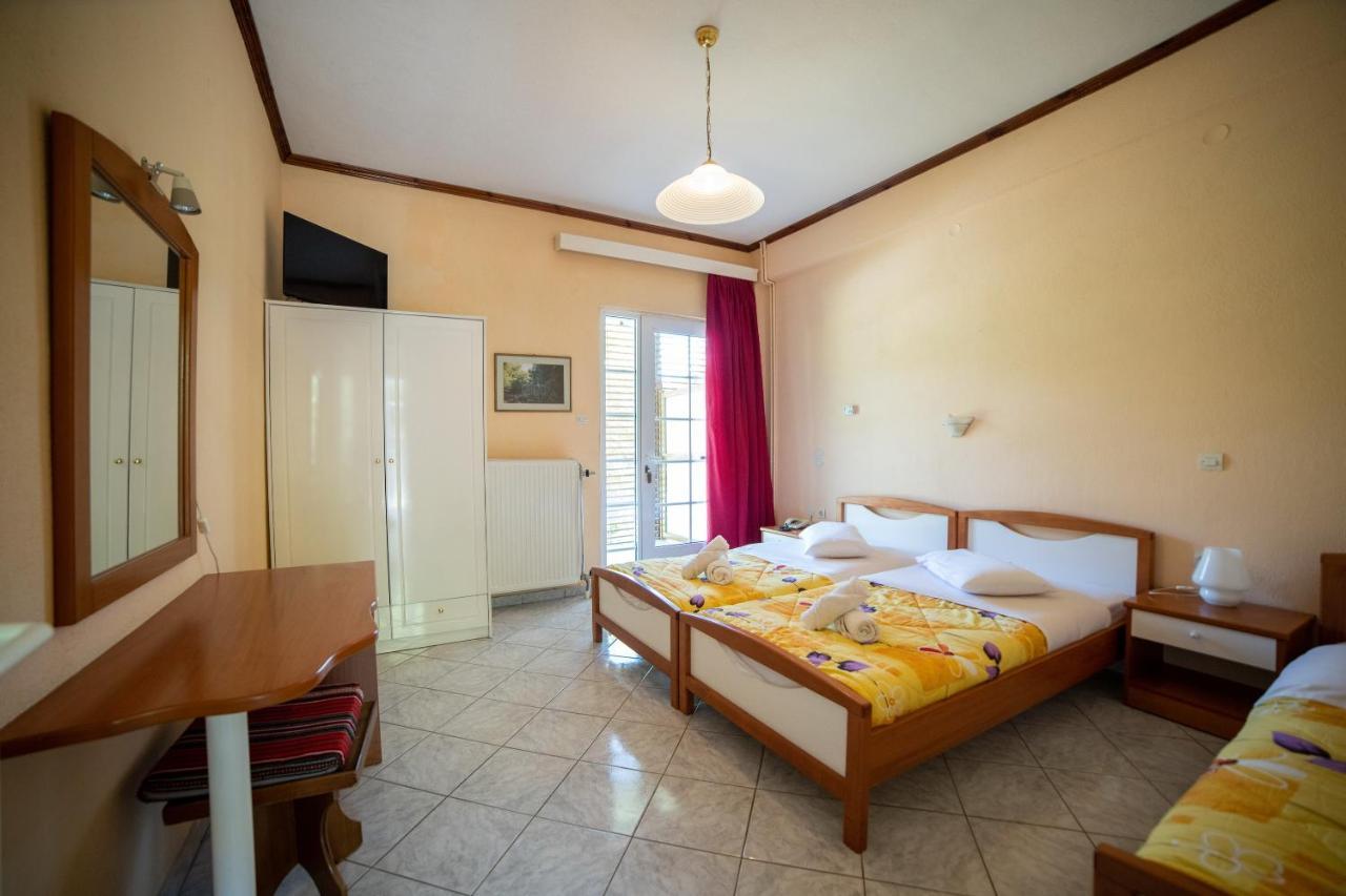 Ξενοδοχειο Παπαναγιωτου Otel Neraïdochóri Dış mekan fotoğraf